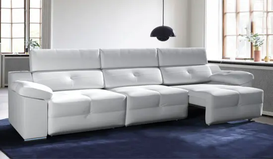 Sofa de 3 plazas deslizantes con cabezal abatible y pata baja