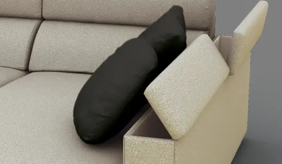 Detalle de brazo de tumbona con arcón para almacenamiento